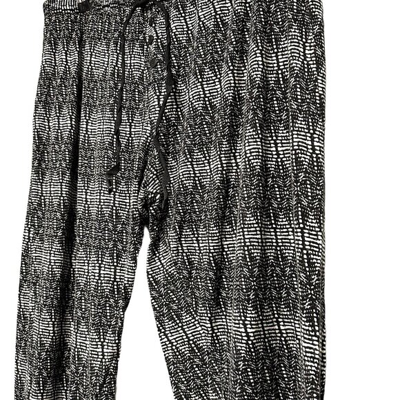 ADRIENNE VITTADINI - Women's draw string pajama pants - EUC - Size XL - Picture 3 of 8